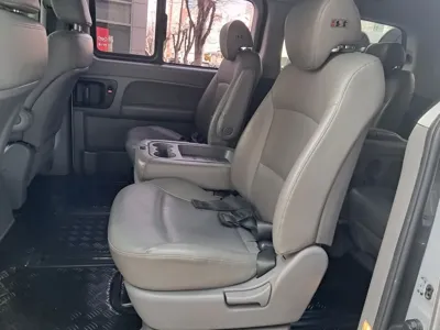 Hyundai Starex 2018, 130073 км, за 9787.17 USD - фото 17