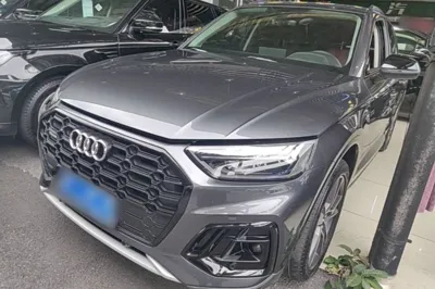 Audi Q5L · 2021 год