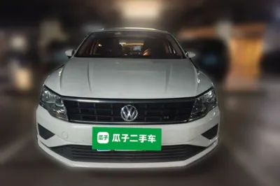 Volkswagen Jetta 2019, 81500 км, за 5973 USD