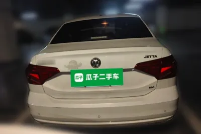 Volkswagen Jetta 2019, 81500 км, за 5973 USD