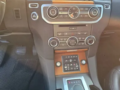 Land Rover Discovery 2016, 240000 км, за 10437.18 USD - фото 8