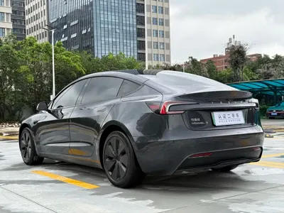 Tesla Model 3 2024, 49000 км, за 25279.09 USD - фото 17