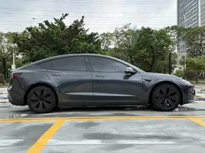 Tesla Model 3 2024, 49000 км, за 25279.09 USD - фото 20