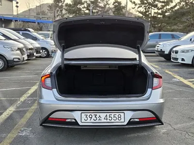 Hyundai Sonata 2020, 67223 км, за 10774.73 USD - фото 12