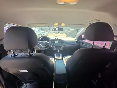 Hyundai Avante 2018, 66324 км, за 6557.7 USD - фото 7