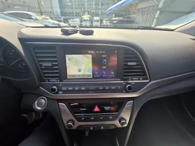 Hyundai Avante 2018, 66324 км, за 6557.7 USD - фото 18
