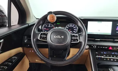 Kia Canival 2023, 62709 км, за 13947.66 USD - фото 13
