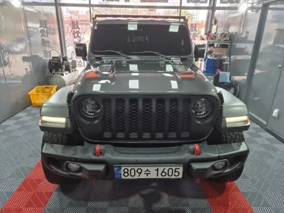 Jeep Gladiator 2023, 34000 км, за 36403.81 USD - фото 3