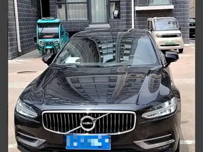 Volvo S90 · 2019 год