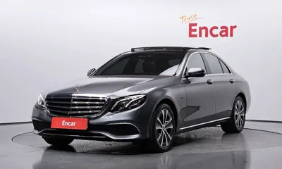 Mercedes-Benz E-Class · 2019 год