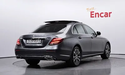 Mercedes-Benz E-Class 2019, 119163 км, за 17034.99 USD