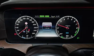 Mercedes-Benz E-Class 2019, 119163 км, за 17034.99 USD - фото 8