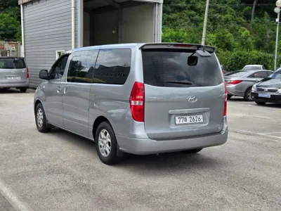 Hyundai Starex 2012, 156000 км, за 4659.29 USD
