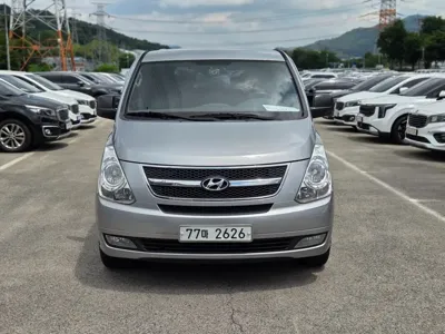 Hyundai Starex 2012, 156000 км, за 4659.29 USD