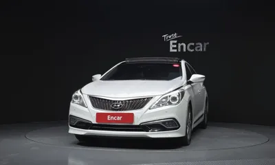 Hyundai Grandeur 2015, 172859 км, за 4493.06 USD