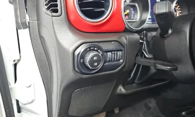 Jeep Wrangler 2023, 11108 км, за 34987.53 USD - фото 19