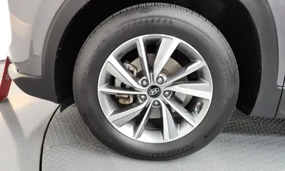 Hyundai Santafe 2019, 108694 км, за 10742.26 USD