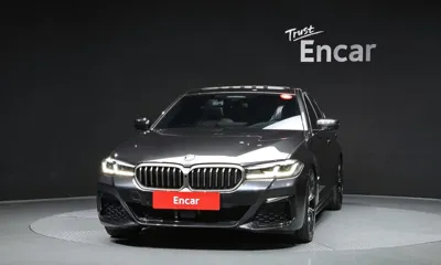 BMW 5-Series 2022, 52648 км, за 26110.54 USD