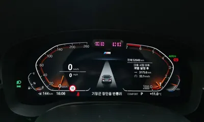 BMW 5-Series 2022, 52648 км, за 26110.54 USD - фото 8