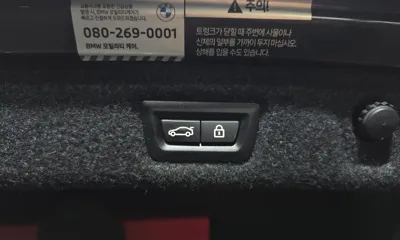BMW 5-Series 2022, 52648 км, за 26110.54 USD - фото 20