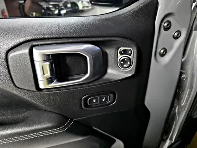 Jeep Wrangler 2022, 43595 км, за 27241.7 USD - фото 12