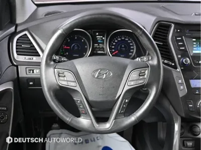 Hyundai Santafe 2015, 128541 км, за 5795.4 USD