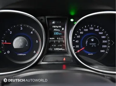 Hyundai Santafe 2015, 128541 км, за 5795.4 USD - фото 8