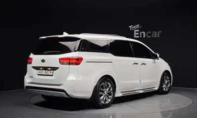 Kia Canival 2016, 155237 км, за 6940.78 USD