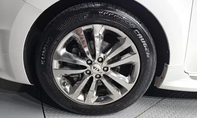 Kia Canival 2016, 155237 км, за 6940.78 USD