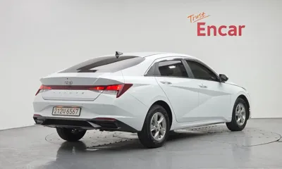 Hyundai Avante 2023, 72091 км, за 9056.06 USD
