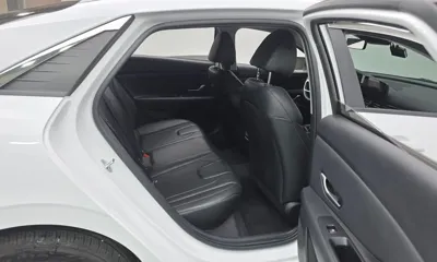 Hyundai Avante 2023, 72091 км, за 9056.06 USD - фото 11