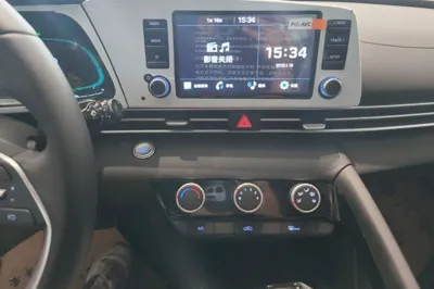 Hyundai Elantra 2023, 100 км, за 13554 USD - фото 15