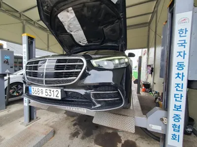 Mercedes-Benz S-Class · 2021 год