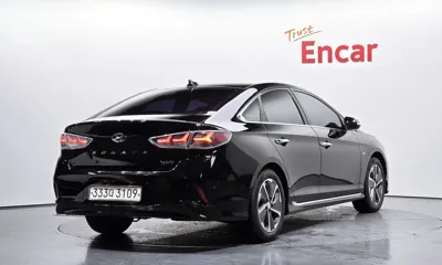 Hyundai Sonata 2018, 138837 км, за 7023.76 USD