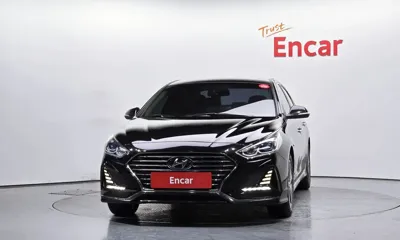 Hyundai Sonata 2018, 138837 км, за 7023.76 USD