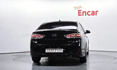 Hyundai Sonata 2018, 138837 км, за 7023.76 USD