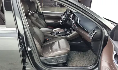 Hyundai Grandeur 2019, 54046 км, за 10437.18 USD - фото 12