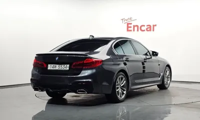 BMW 5-Series 2018, 72262 км, за 15165.55 USD