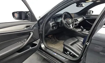 BMW 5-Series 2018, 72262 км, за 15165.55 USD - фото 11