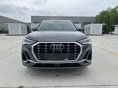 Audi Q3 2023, 14000 км, за 31311.93 USD