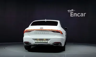 Hyundai Grandeur 2020, 82347 км, за 13384.9 USD