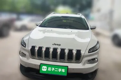 Jeep Cherokee 2016, 71400 км, за 6185 USD