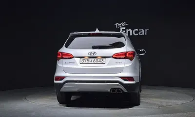 Hyundai Santafe 2016, 132945 км, за 6036.52 USD