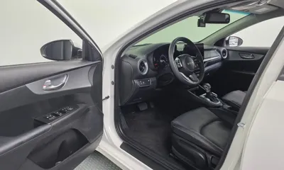 Kia K3 2022, 28089 км, за 9321.26 USD - фото 10