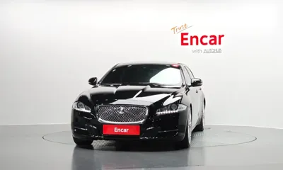 Jaguar XJ 2011, 131393 км, за 8940.39 USD