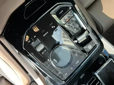 BMW 5-Series 2024, 45000 км, за 18454.12 USD - фото 11