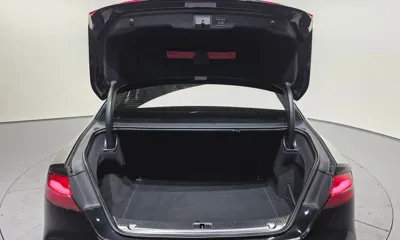Audi A8 2015, 130217 км, за 12286.29 USD - фото 20