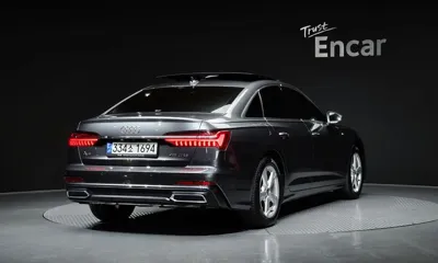 Audi A6 2021, 15075 км, за 23059.13 USD