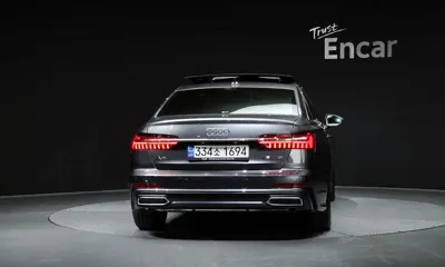 Audi A6 2021, 15075 км, за 23059.13 USD