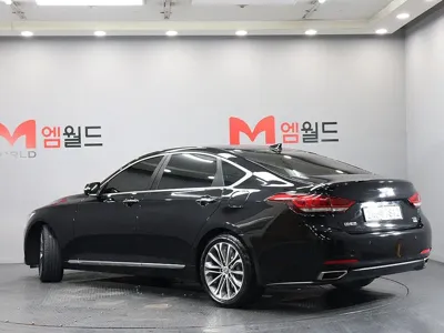 Hyundai Genesis 2015, 170597 км, за 5244.85 USD